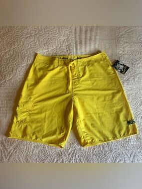 New with tags Body Glove board shorts